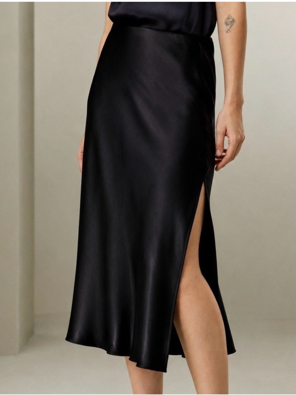 LILYSILK Black 100% Mulberry Silk Bias Cut Midi Skirt Side Slit Size 4 - Picture 15 of 15